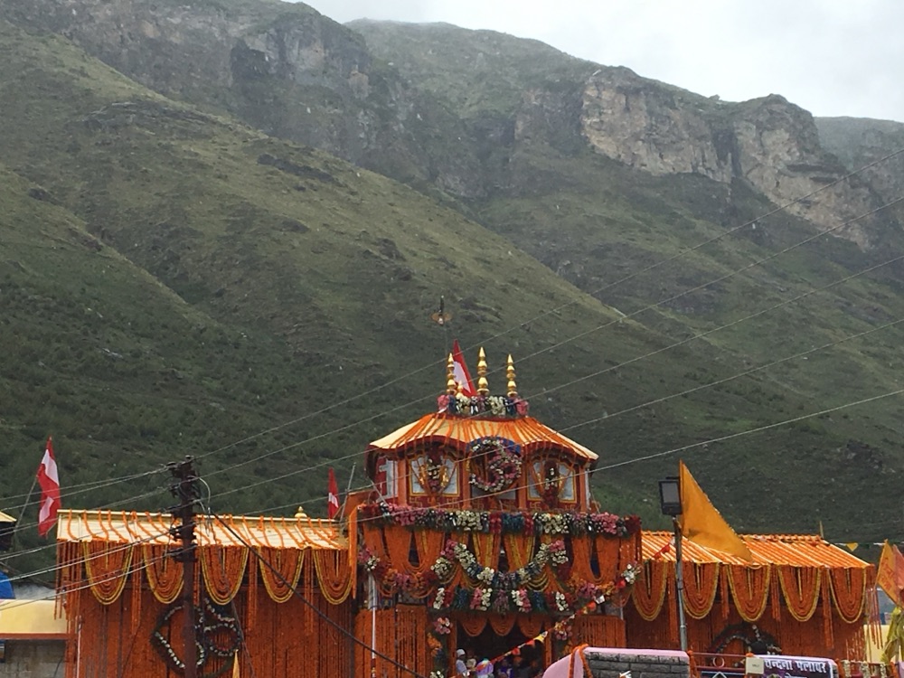 Badrinath and Kedarnath Do Dham Yatra Sacred Mountains